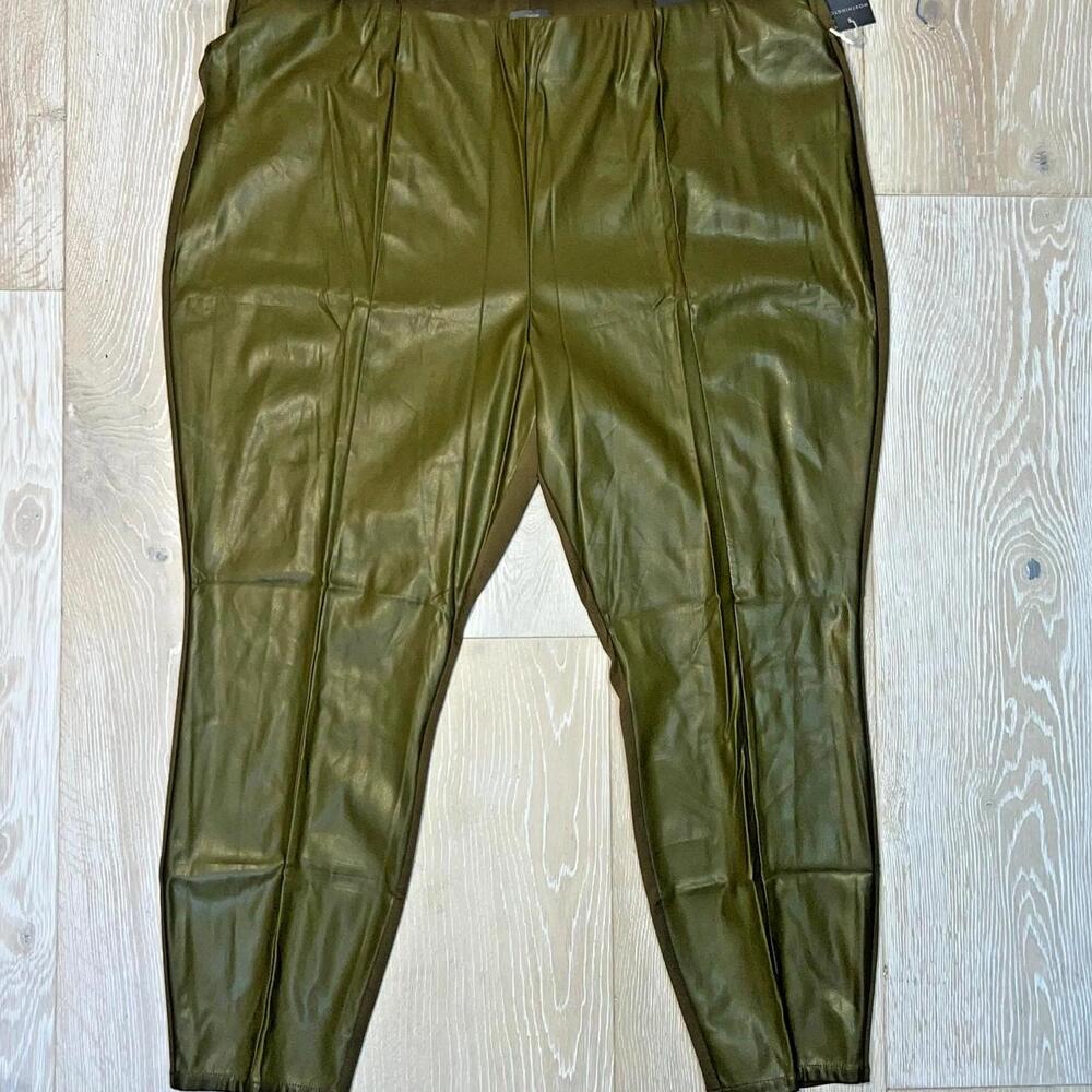 The Worthington Women's 2X Legging Pants in Olive Green are stylish and comforta